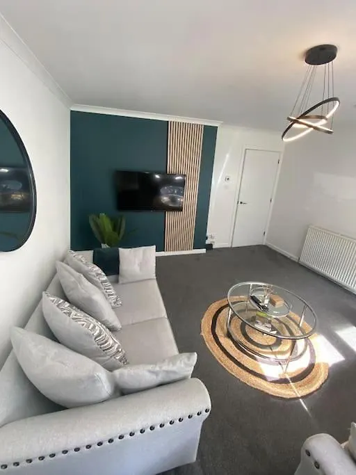 Central Location, Private Parking, Free Netflix Aberdeen Apartmán